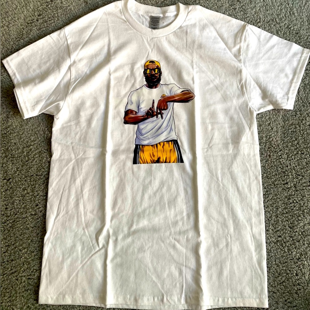 Lebron James L.A. Hands Los Angeles Basketball Men’s White Tee Size M NWT